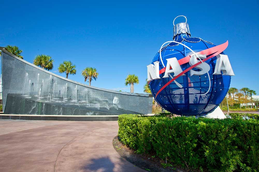 NASA Kennedy Space Center Visitor Complex convida para férias inesquecíveis próximo a Orlando, Flórida